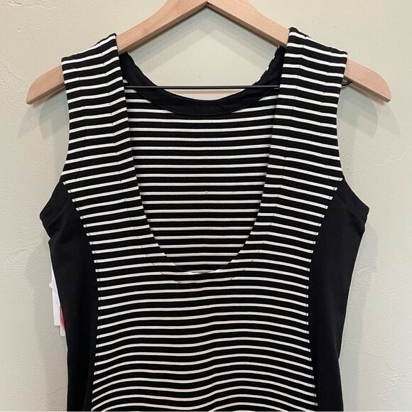 NWT Athleta Mala Black/White Striped Dress - Size: Small - Picture 3 of 8